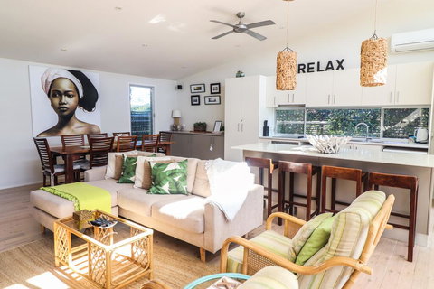 Surfside - Accommodation Cairns 3