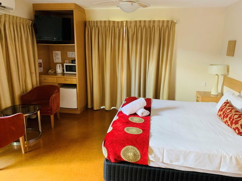 Swan Valley Oasis Resort - Accommodation Cairns 2