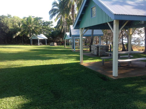 Tannum Sands Hotel / Motel - Accommodation Cairns 0