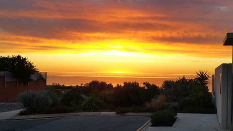 Tennyson View - Accommodation Cairns 1