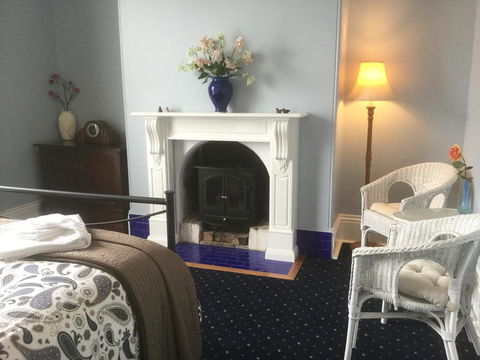 The Bank Guesthouse Glen Innes - Accommodation Cairns 2