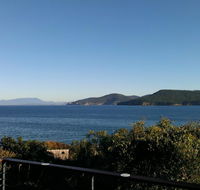 Larus Waterfront Cottage - Accommodation Cairns