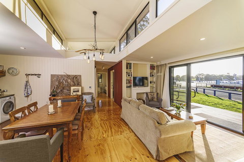 Coastal Pods Wynyard - Accommodation Cairns 21