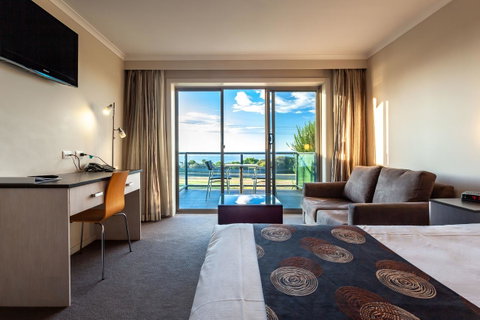 Beachfront Bicheno - Accommodation Cairns 0