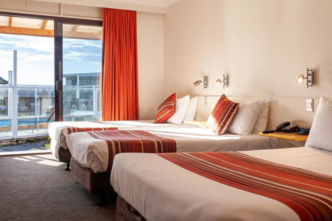 Beachfront Bicheno - Accommodation Cairns 2