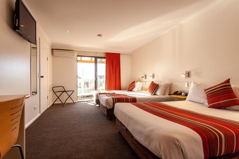 Beachfront Bicheno - Accommodation Cairns 26
