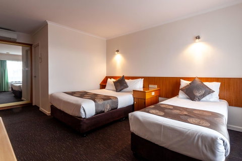 Beachfront Bicheno - Accommodation Cairns 11