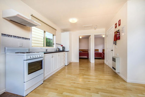 Wintersun Gardens Motel - Accommodation Cairns 43