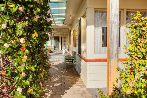 Wintersun Gardens Motel - Accommodation Cairns 22