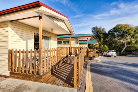 Wintersun Gardens Motel - Accommodation Cairns 6