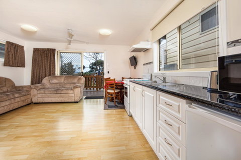 Wintersun Gardens Motel - Accommodation Cairns 35