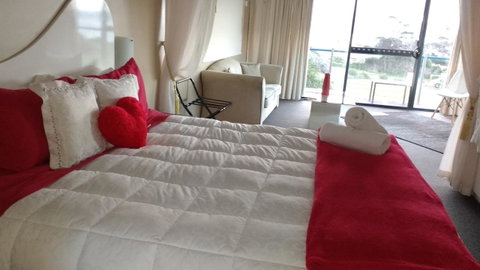 Diamond Island Resort - Accommodation Cairns 38