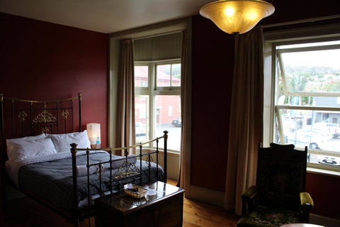 The Tasmanian Inn - Accommodation Cairns 29