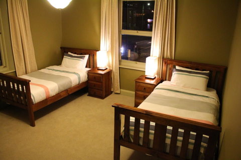 The Tasmanian Inn - Accommodation Cairns 42