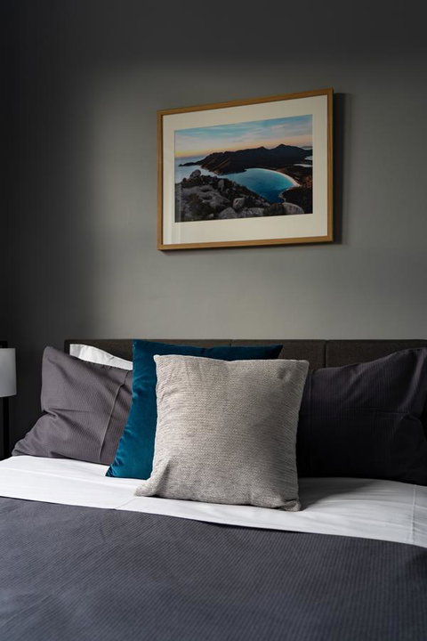 The Tasmanian Inn - Accommodation Cairns 5