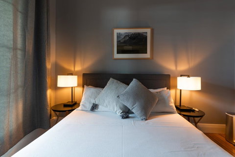 The Tasmanian Inn - Accommodation Cairns 3