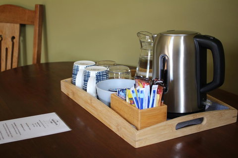 The Tasmanian Inn - Accommodation Cairns 18