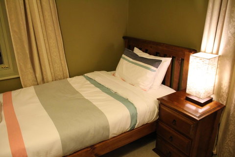 The Tasmanian Inn - Accommodation Cairns 44