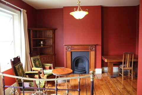 The Tasmanian Inn - Accommodation Cairns 30