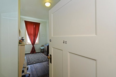 Edinburgh Gallery Bed & Breakfast - Accommodation Cairns 26