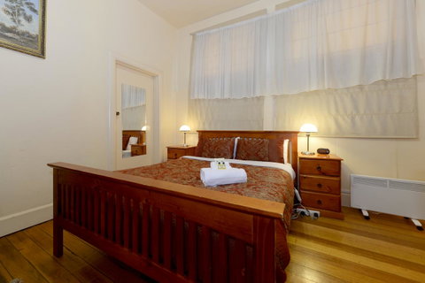 Edinburgh Gallery Bed & Breakfast - Accommodation Cairns 11