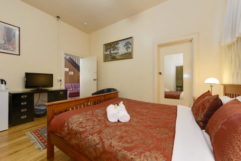 Edinburgh Gallery Bed & Breakfast - Accommodation Cairns 19