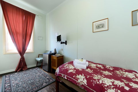 Edinburgh Gallery Bed & Breakfast - Accommodation Cairns 29