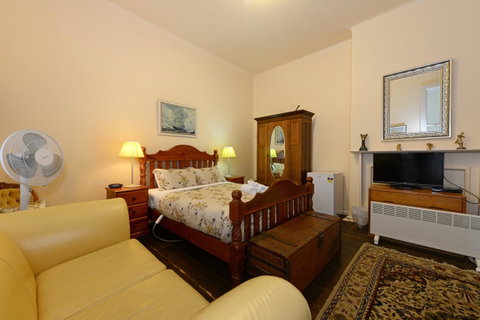 Edinburgh Gallery Bed & Breakfast - Accommodation Cairns 41