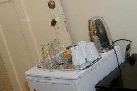 Edinburgh Gallery Bed & Breakfast - Accommodation Cairns 17