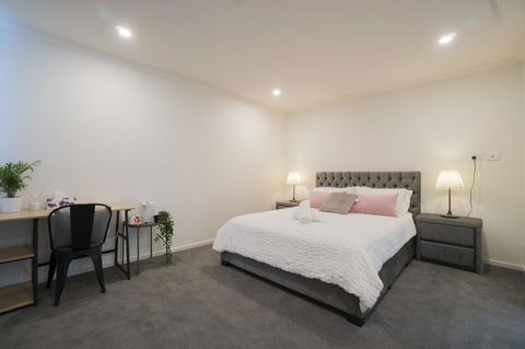 Amazing Sea Views Luxury Guest House - Accommodation Cairns 20