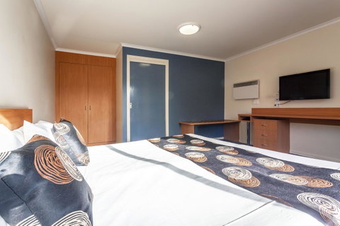 Black Buffalo - Accommodation Cairns 3