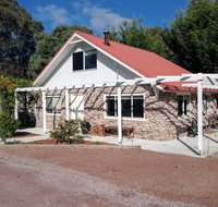 Hilltop Cottages - Accommodation Cairns
