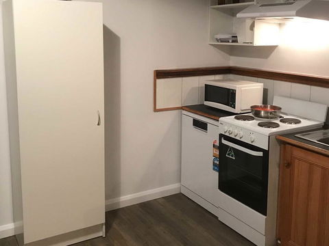 Derby Digs Cottage - Accommodation Cairns 5