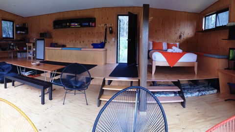 BAY OF FIRES ECO HUT Off Grid Experience At Binalong Bay - Accommodation Cairns 8