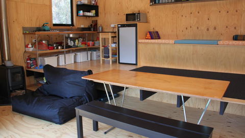 BAY OF FIRES ECO HUT Off Grid Experience At Binalong Bay - Accommodation Cairns 6