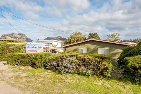 Mayson - Accommodation Cairns 0