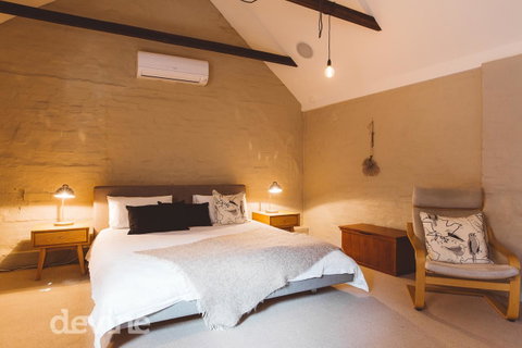 Devine Stays - Hayloft On ELizabeth - Accommodation Cairns 12