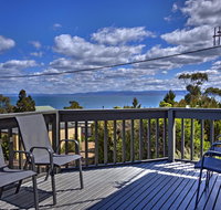 The Lookout  Large family house with views - Accommodation Cairns