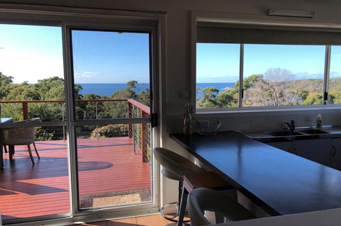 BAY OF FIRES SEACHANGE Ocean Frontage - Accommodation Cairns 3