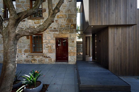 Blue Magnolia - Accommodation Cairns 0