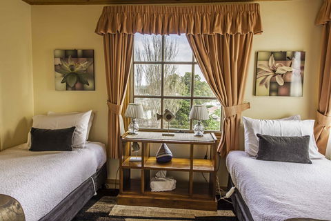 Touchwood Cottages - Accommodation Cairns 34