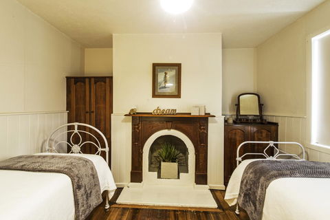 Touchwood Cottages - Accommodation Cairns 16