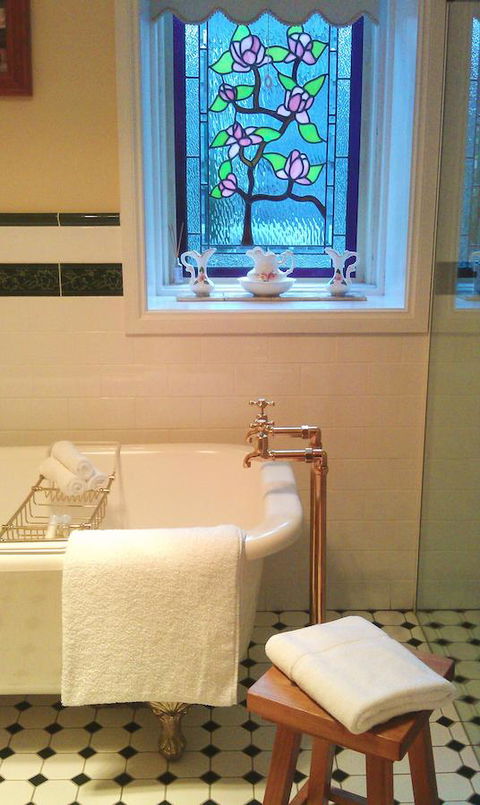 Touchwood Cottages - Accommodation Cairns 19