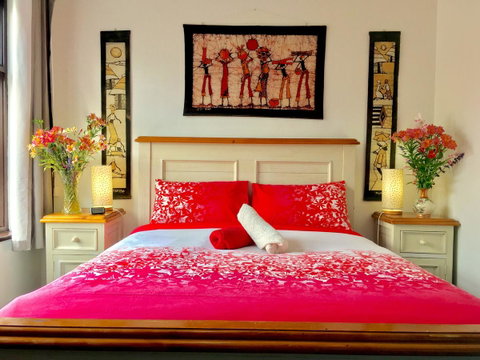 Hobart's Accommodation & Hostel - Accommodation Cairns 0