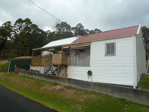 Riders Hut - Derby - Accommodation Cairns 0