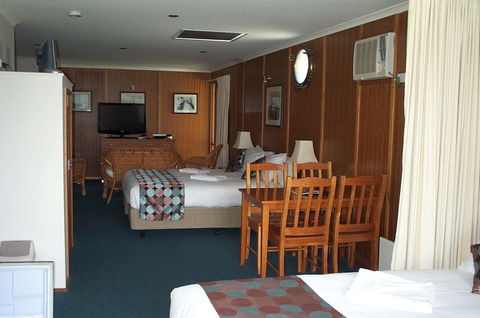 Point Lonsdale Guest House - Accommodation Cairns 2