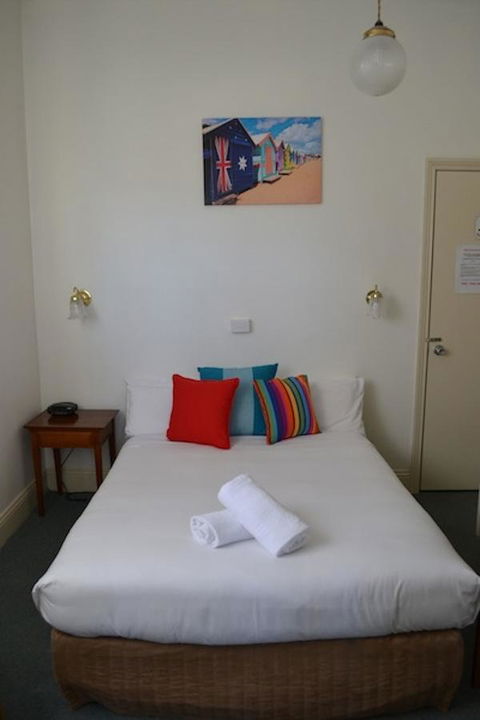 Point Lonsdale Guest House - Accommodation Cairns 4