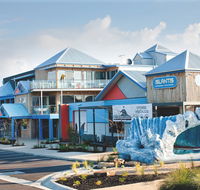 The Island Accommodation - Accommodation Cairns