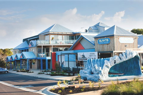The Island Accommodation - Accommodation Cairns 0