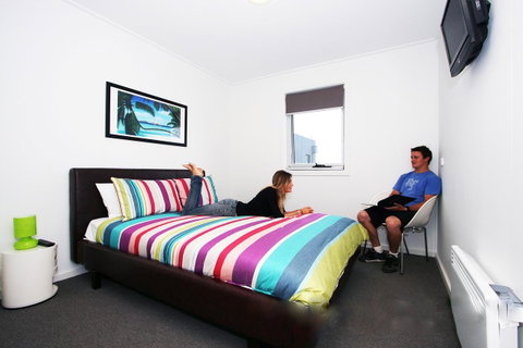 The Island Accommodation - Accommodation Cairns 9